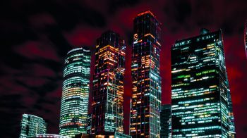 Обои 1600x900 Москва-Сити, небоскребы, ночь