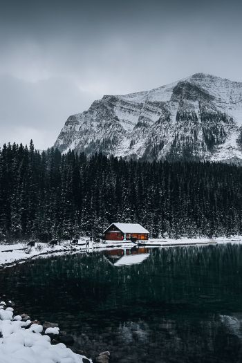 Обои 640x960 дом у озера, снег, зима