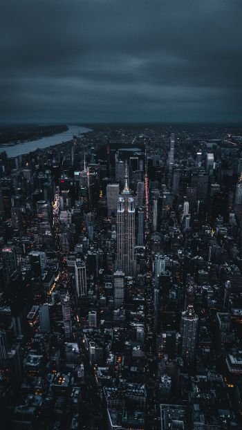 Обои 1080x1920 Нью-Йорк, вид с высоты птичьего полета, ночной город