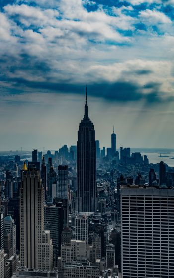 Empire State Building, New York, bird's eye view Wallpaper 1600x2560