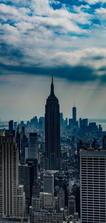 Empire State Building, New York, bird's eye view Wallpaper 1440x3040