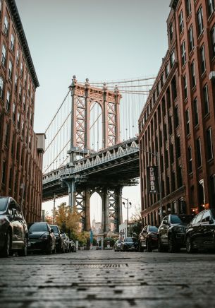 Brooklyn Bridge, New York, street Wallpaper 1668x2388