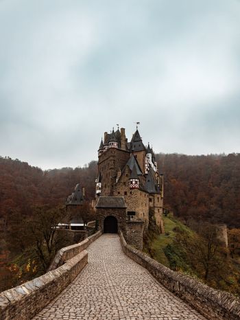 Обои 1536x2048 замок Эльц, Германия, фентези