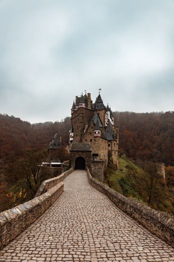 Обои 640x960 замок Эльц, Германия, фентези
