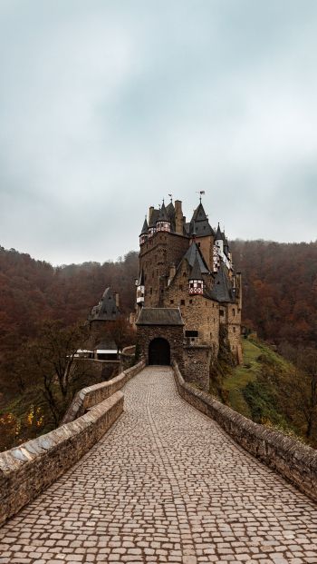 Обои 640x1136 замок Эльц, Германия, фентези