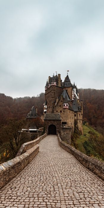 Обои 720x1440 замок Эльц, Германия, фентези