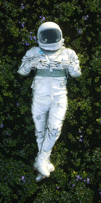 astronaut Wallpaper 720x1440