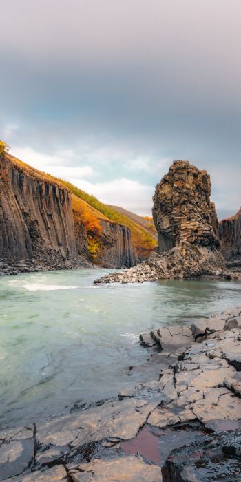 Обои 720x1440 Исландия, река, пейзаж