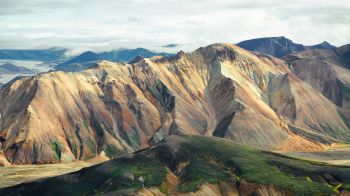 Iceland, mountain range, valley Wallpaper 1280x720
