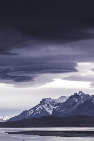 Torres del Paine, Chile, landscape Wallpaper 640x960