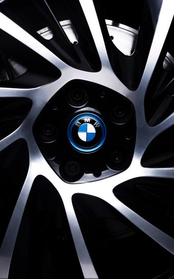 Обои 1752x2800 литой диск BMW, логотип BMW