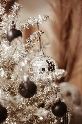 Christmas tree, Christmas toys, christmas Wallpaper 640x960