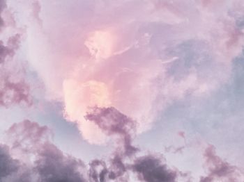 Обои 800x600 розовые облака, небо
