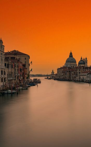 Обои 800x1280 Венеция, вечерний город