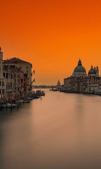 Обои 1200x2000 Венеция, вечерний город