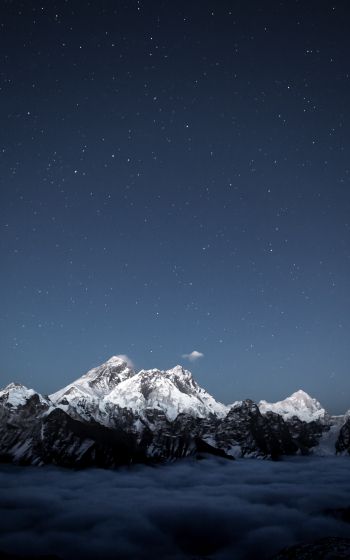 Обои 800x1280 горы, звездное небо, ночь