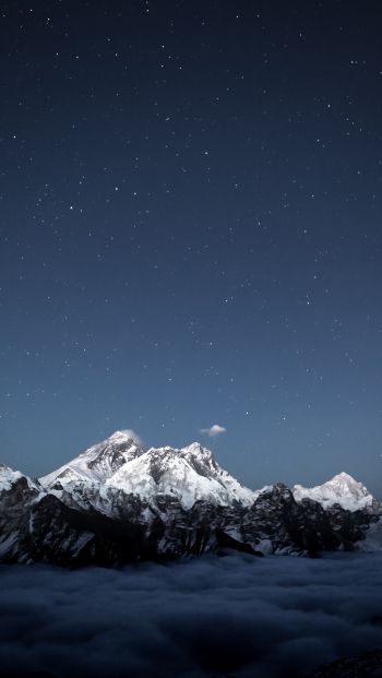 Обои 640x1136 горы, звездное небо, ночь