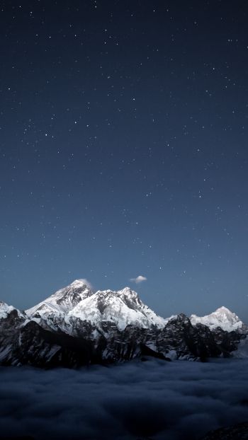 Обои 750x1334 горы, звездное небо, ночь