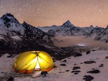 Обои 800x600 палатка, горная местность