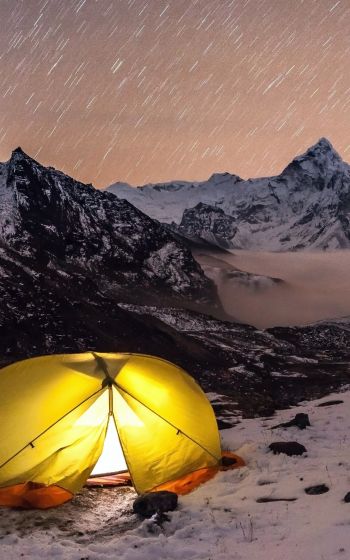 Обои 800x1280 палатка, горная местность