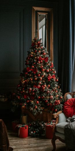 Christmas tree, New Year, holidays Wallpaper 720x1440