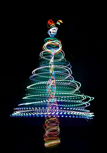 Christmas tree, long exposure, photo Wallpaper 1668x2388
