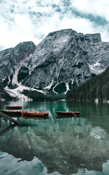 Lake, boats, mountain landscape Wallpaper 800x1280
