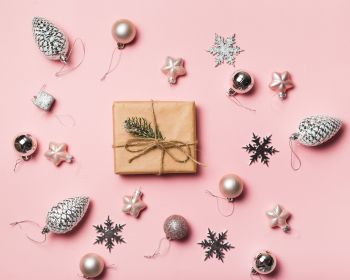 Gifts, Balls, pink background Wallpaper 1280x1024