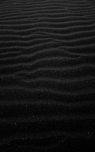 Обои 1752x2800 Чёрная Волга, песок, чёрный