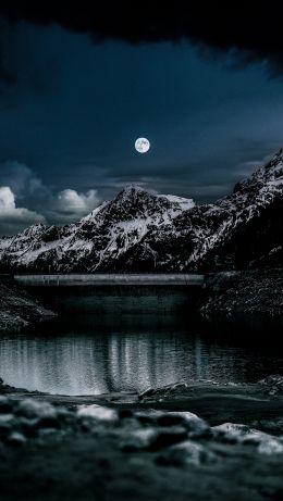 Обои 640x1136 ночь, луна, озеро