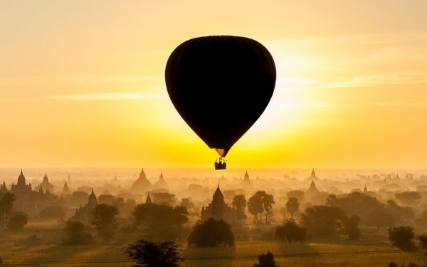 Column, balloon, high, flight Wallpaper 2560x1600