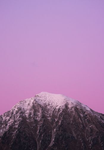 Обои 1668x2388 гора, небо, розовый