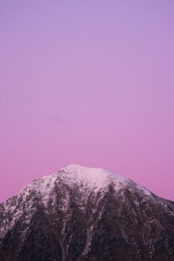 Обои 640x960 гора, небо, розовый