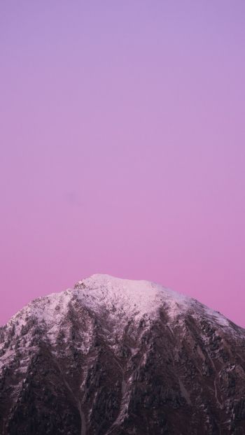 Обои 750x1334 гора, небо, розовый