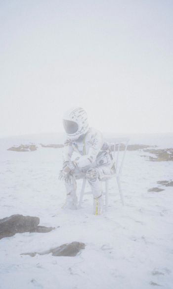astronaut, highlands Wallpaper 1200x2000