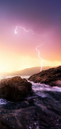 Laguna Beach, California, USA Wallpaper 1080x2280