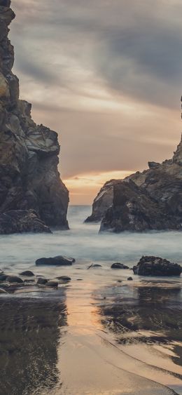 Pfeiffer Beach, California, USA Wallpaper 1080x2340