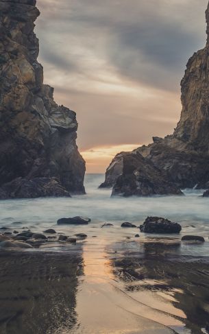 Pfeiffer Beach, California, USA Wallpaper 1752x2800