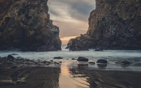 Pfeiffer Beach, California, USA Wallpaper 1920x1200