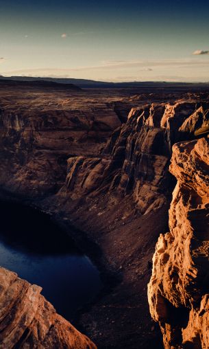 Обои 1200x2000 каньон, озеро, скалы, солнце, фотограф