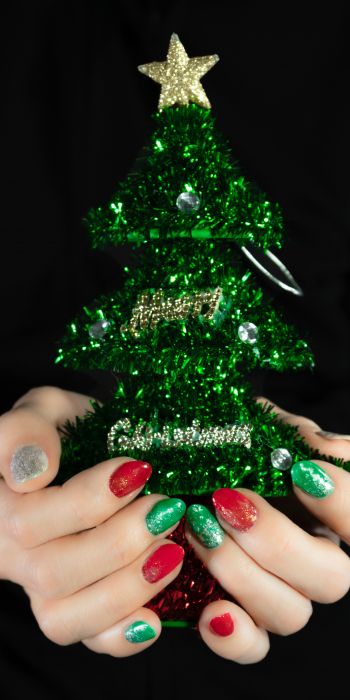 Christmas tree, girl, nails, manicure, star, black background Wallpaper 720x1440