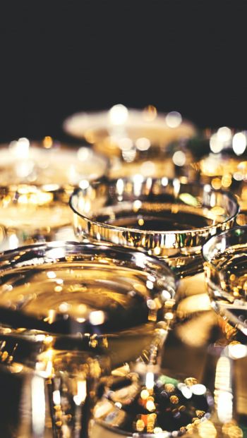 cup, golden, glass, sparkling, champagne, rest Wallpaper 640x1136