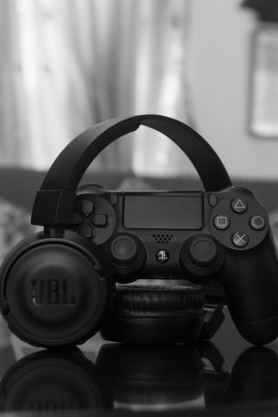 headphone, joystick, game, black and white photo, music Wallpaper 640x960