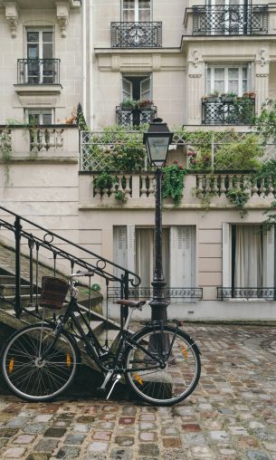 Обои 1200x2000 велосипед, корзина, улицы, лестница, прогулка, балконы