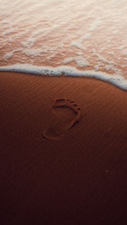 Обои 640x1136 след, песок, вода, море, морская пена