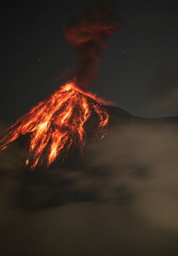 Обои 1668x2388 вулкан, извержение, природное явление, лава, дым, ночь