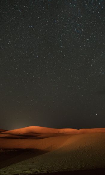 Обои 1200x2000 ночь, пустыня, песок, звезды, звездное небо, небо