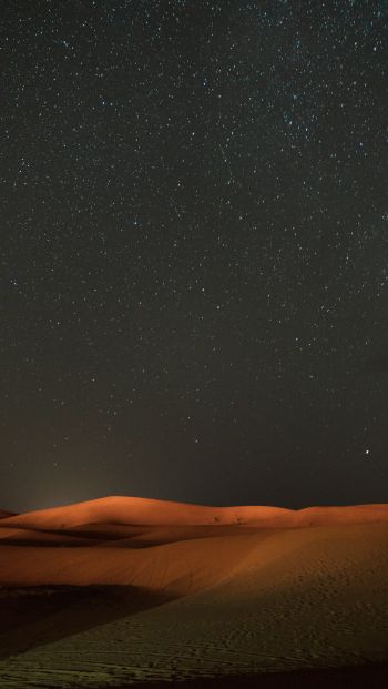 Обои 640x1136 ночь, пустыня, песок, звезды, звездное небо, небо