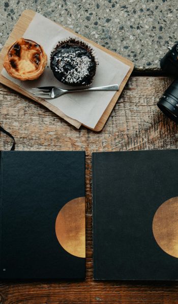 photo, coffee, camera, daily, table, wood table, cupcakes Wallpaper 600x1024