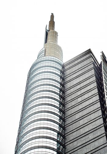 Обои 1640x2360 высокое здание, строительство, небоскреб